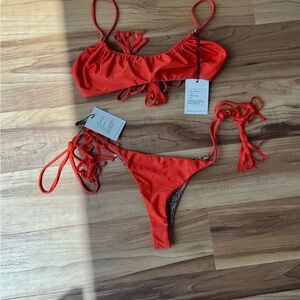 SOLD BNWT Acacia set in saffron